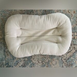 Snuggle me organic lounger